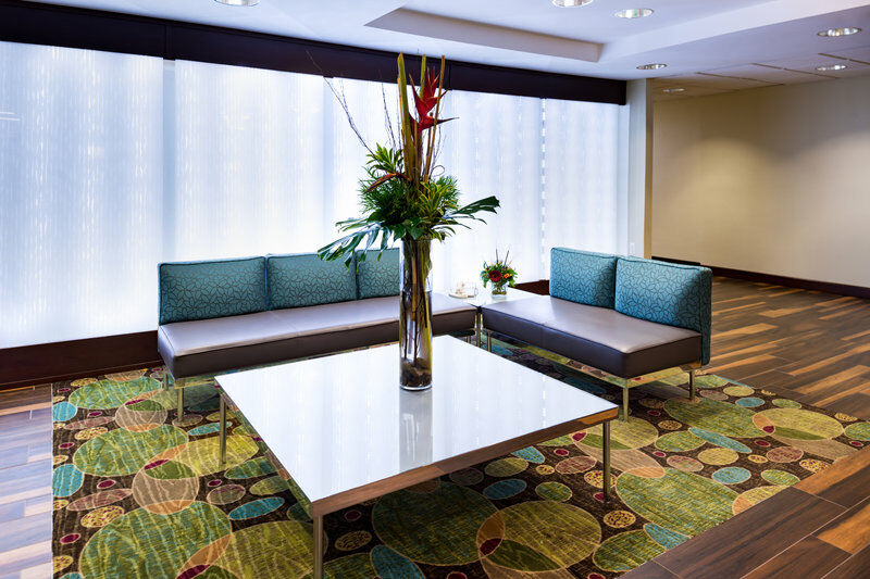 Holiday Inn Hotel & Suites Warren By Ihg Εξωτερικό φωτογραφία